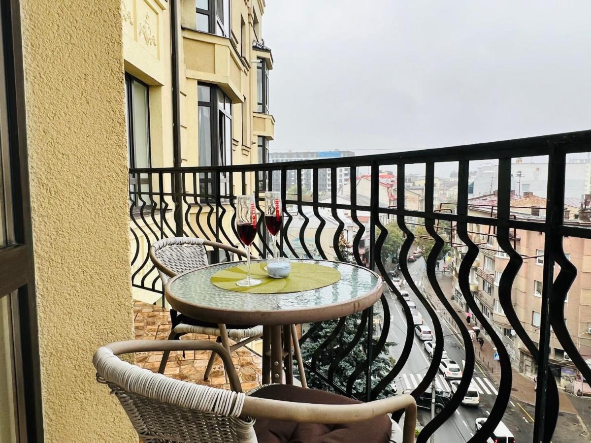 Apartaments Sichovyh Strilciv 68A Ивано-Франковск Экстерьер фото