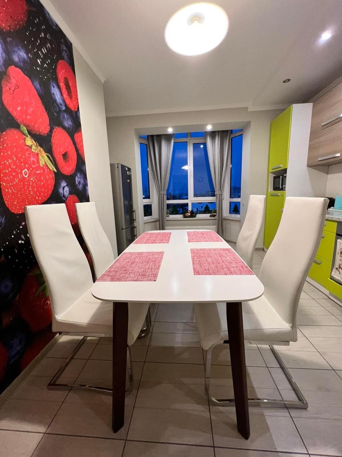 Apartaments Sichovyh Strilciv 68A Ивано-Франковск Экстерьер фото